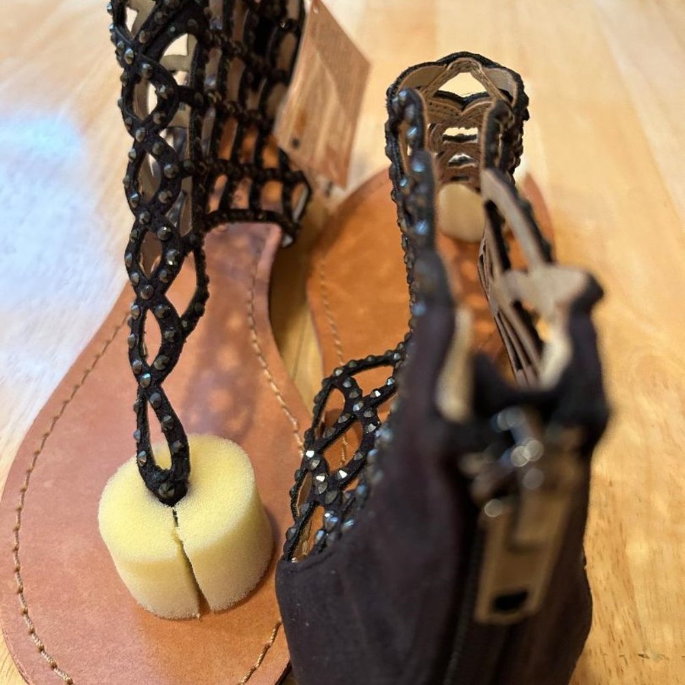 Brand New Zigi Soho Black Gladiator Sandals (Size 9.5)